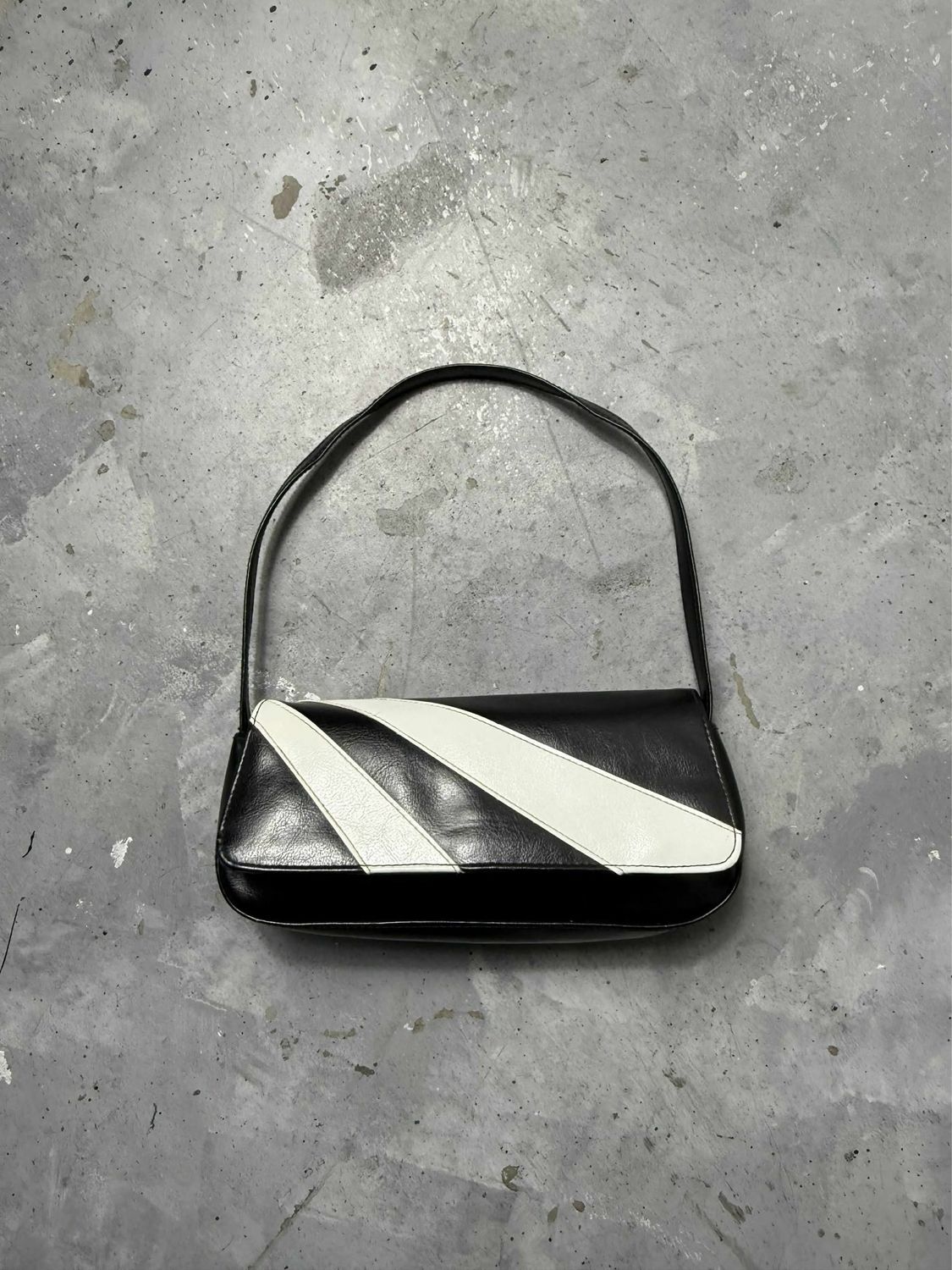 torebka Vintage Baguette Striped Bag Black 11