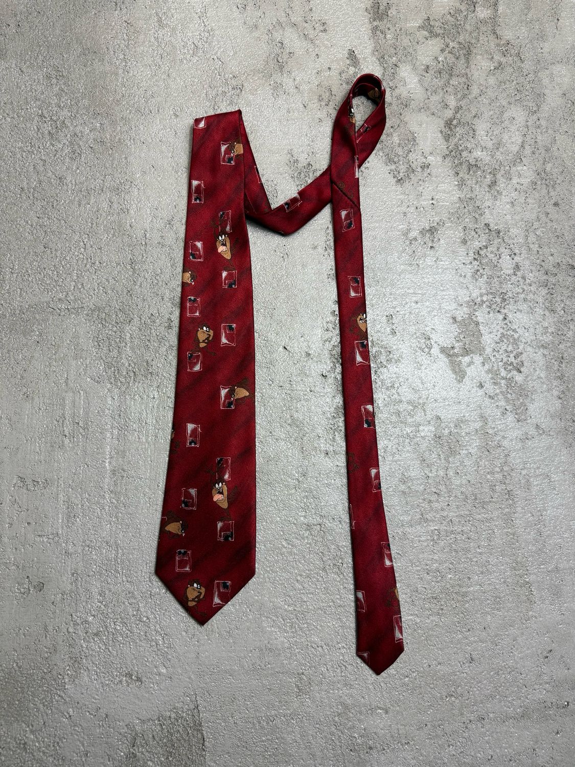 Krawat Loonet Tunes Warner Bros Tie Red