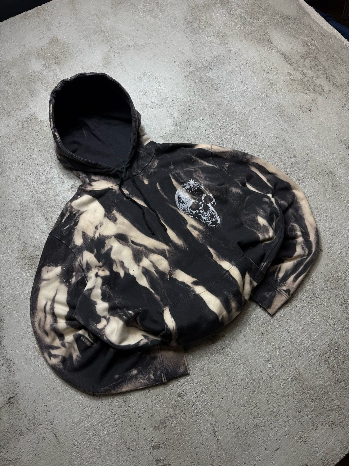 Bluza All Saints Skull Hoodie Tiedye Black XL