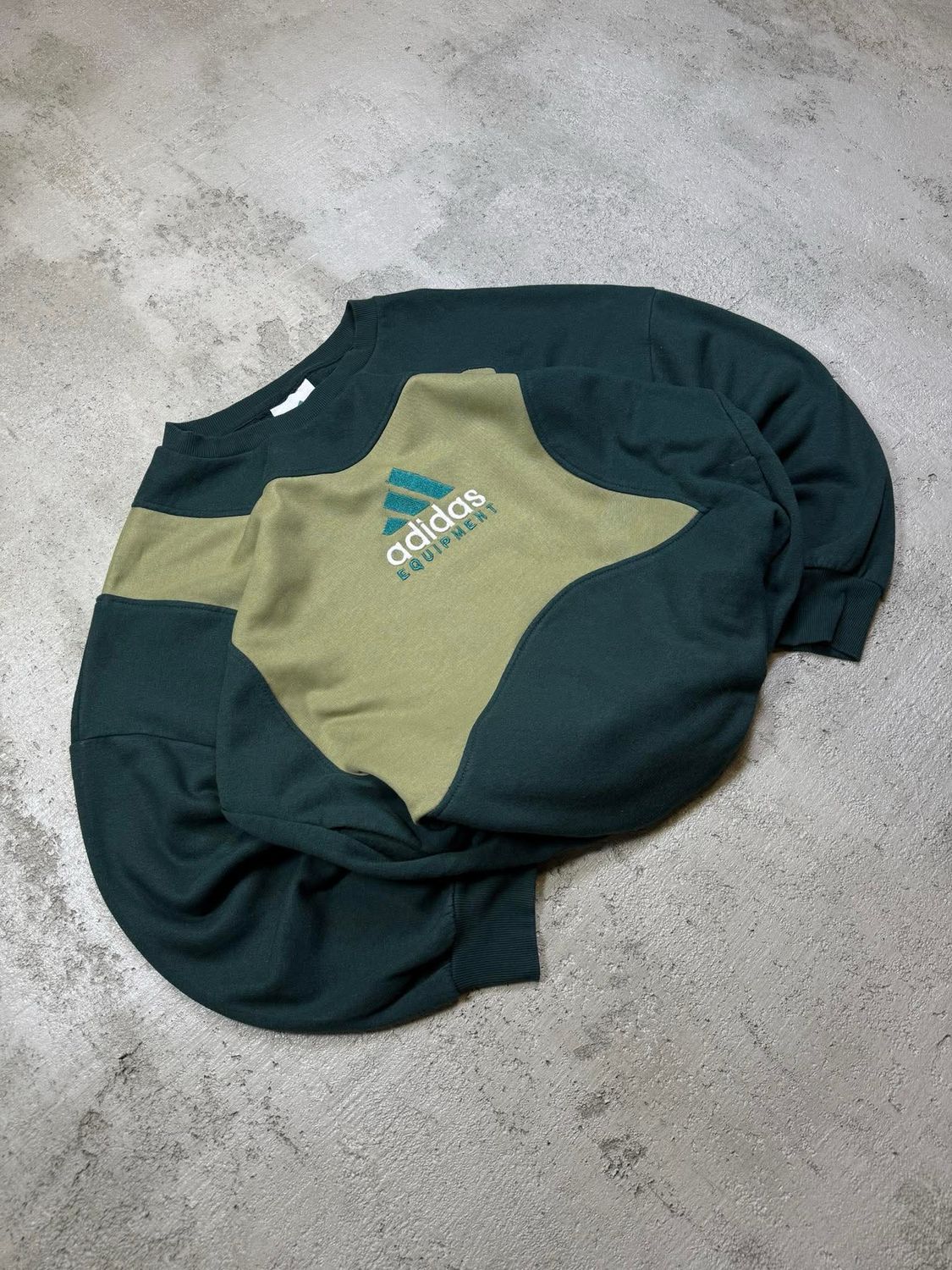 Bluza Adidas Equipment Khaki Detailed Crewneck Dark-Green L