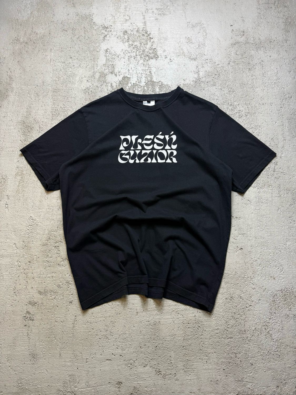 Koszulka QueQuality Guzior Pleśń 2020 Tee Black M