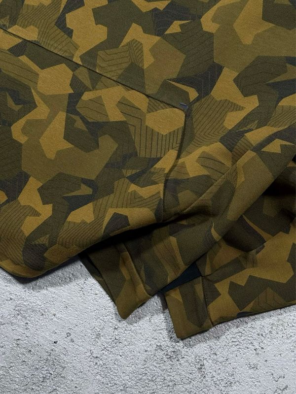 Bluza Nike Blank Camo Tech Fleece M