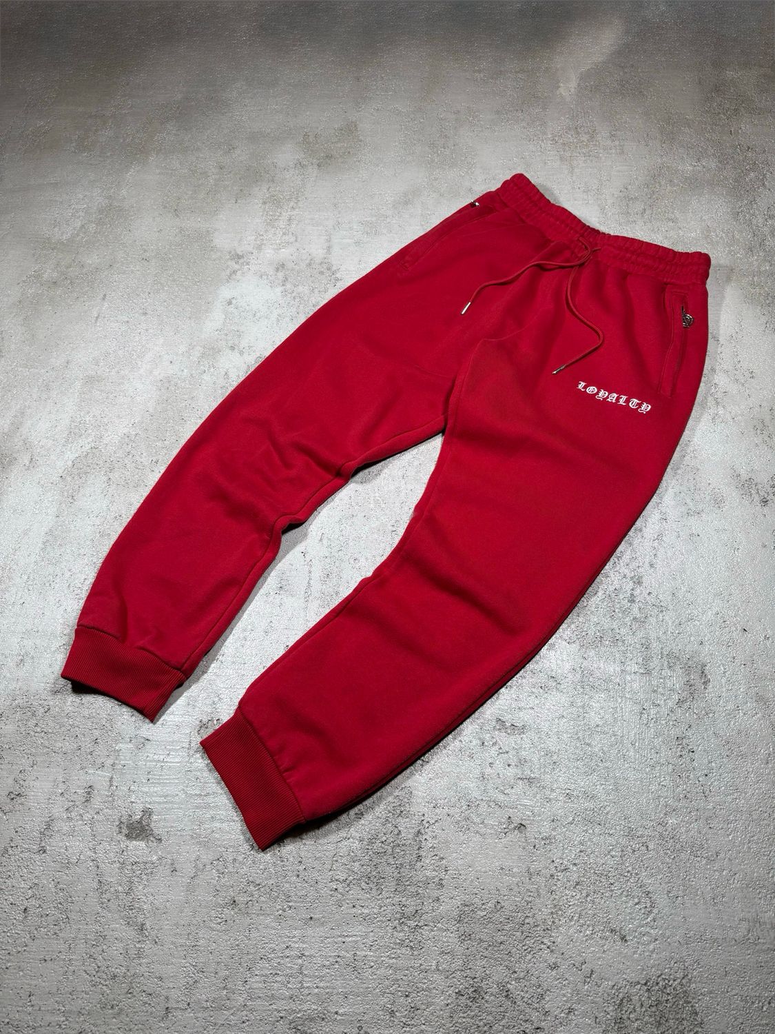 Spodnie Loyalty Sweatpants Red brak