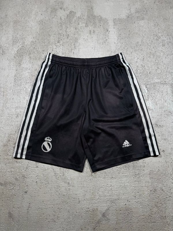 Spodenki Adidas Hu Pharell Williams X Real Madrid S
