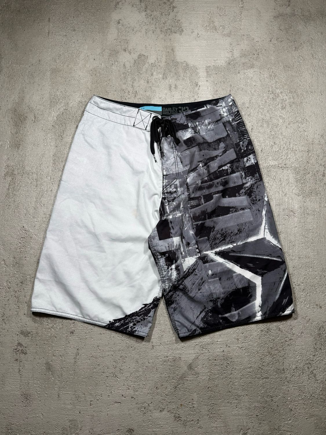 Spodnie Oakley Star Sw/Shorts White 32
