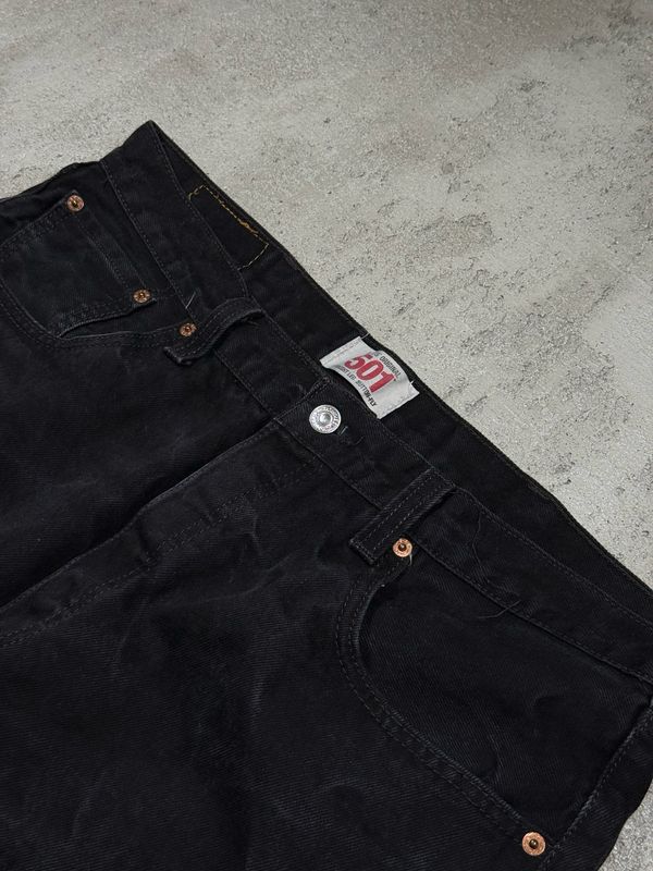 Szorty Levi's 501 Button-Fly Cutted Black 38W/32L