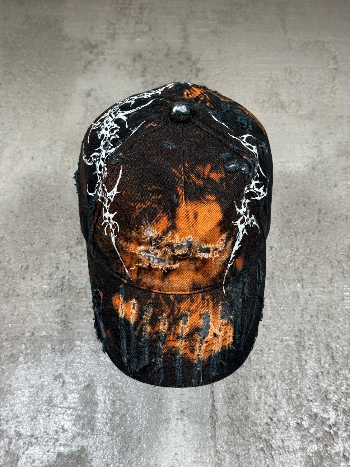 [S] Czapka NRV Slash Tiedye Tribal Distress Black