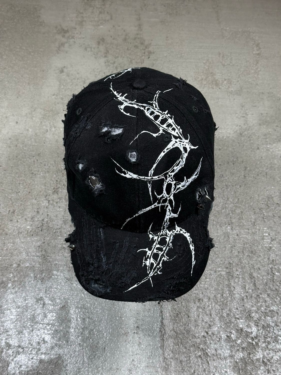 [S] Czapka NRV Slash Basic Tribal Distress Black