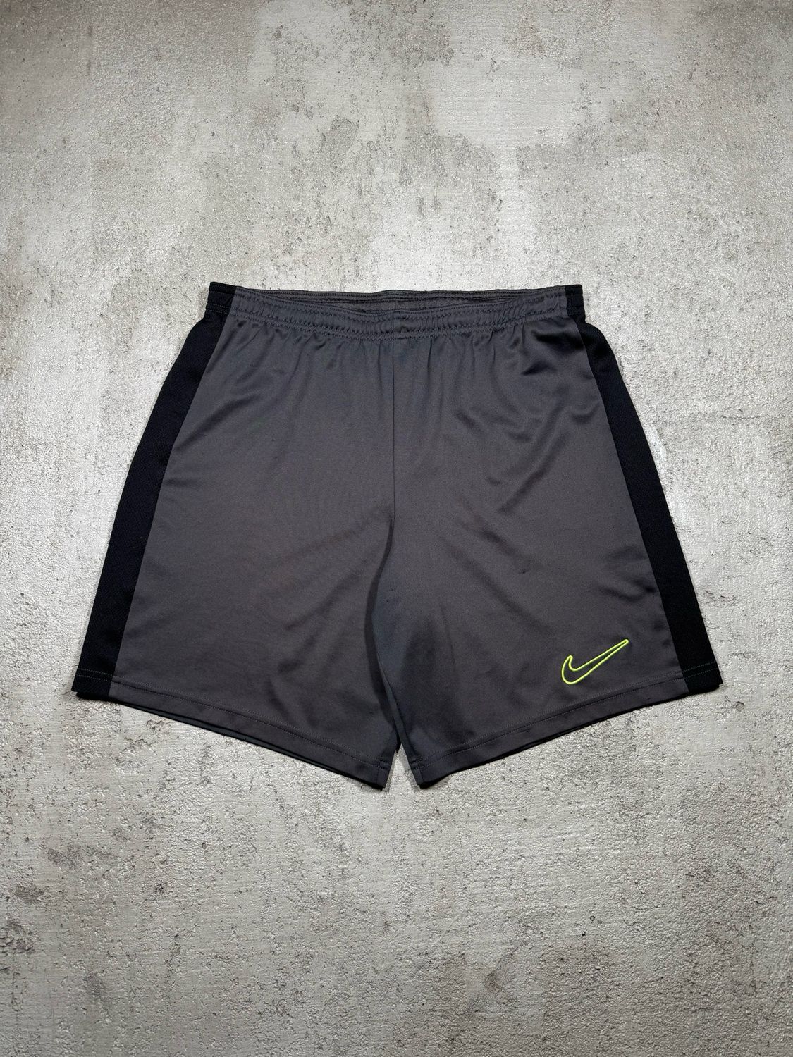 Szorty Nike Lim/Swoosh Bla/Stripes Dri-Fit Gray M