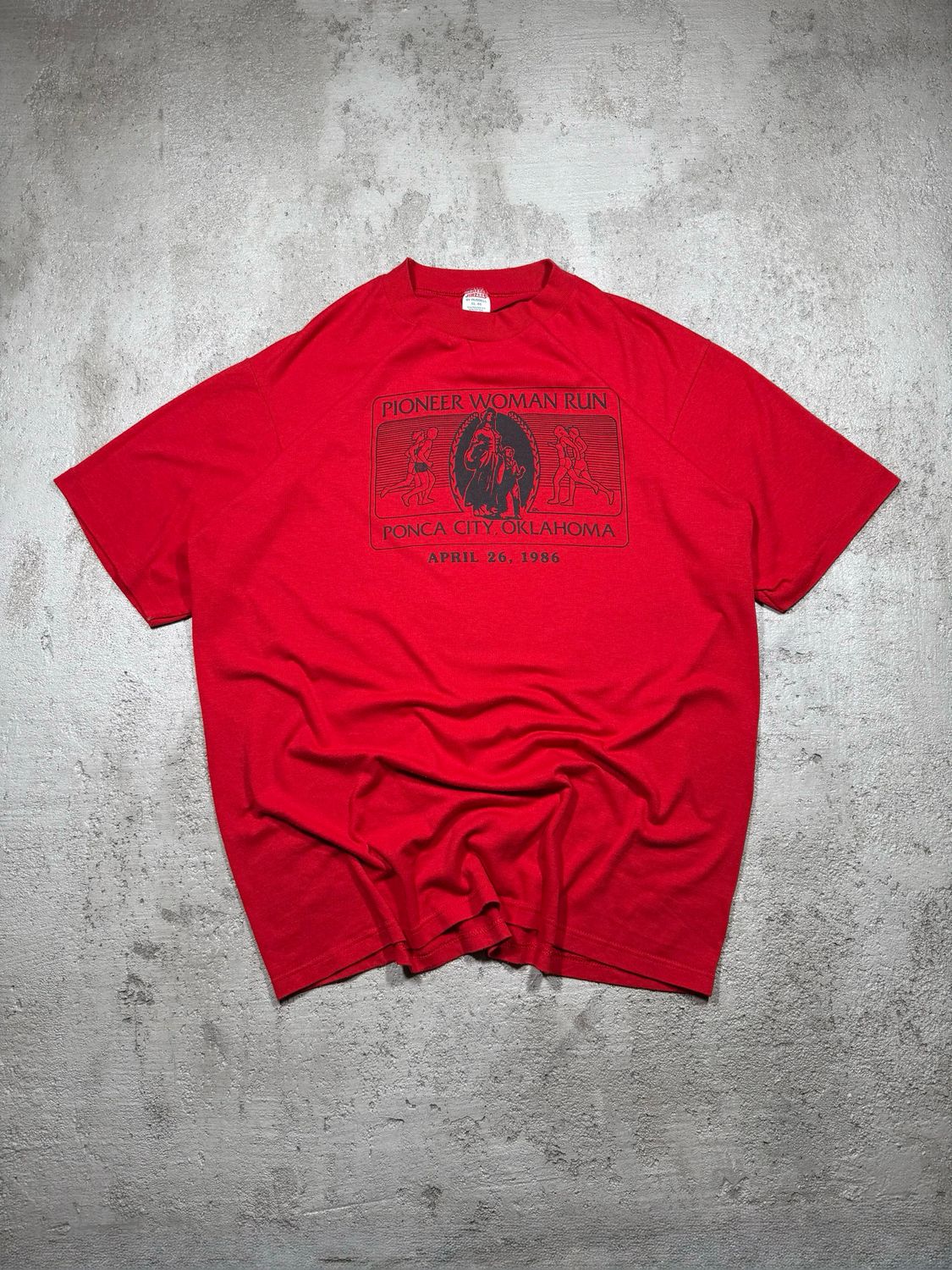T-Shirt Pioneer Woman Run 1986 Red M