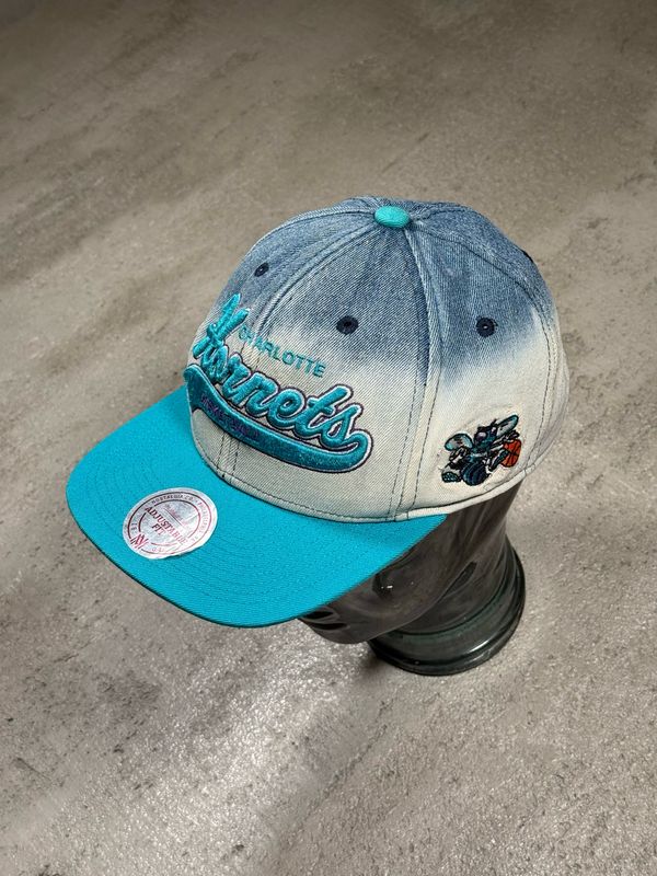Czapka Mitchell&amp;Ness Charlotte Hornets Blue