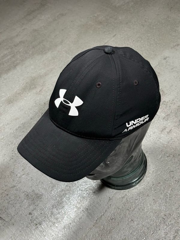 Czapka Under Armour Wh/Logo Golf Black