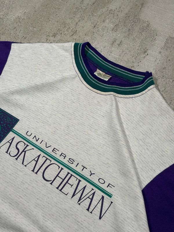 T-Shirt University of Askatchewan White/Purple M
