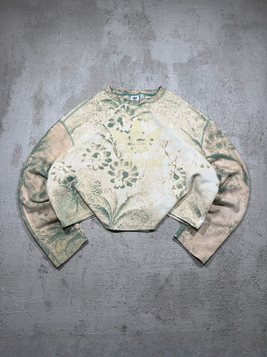 Crewneck Adidas CropTop Flowers Dye XL