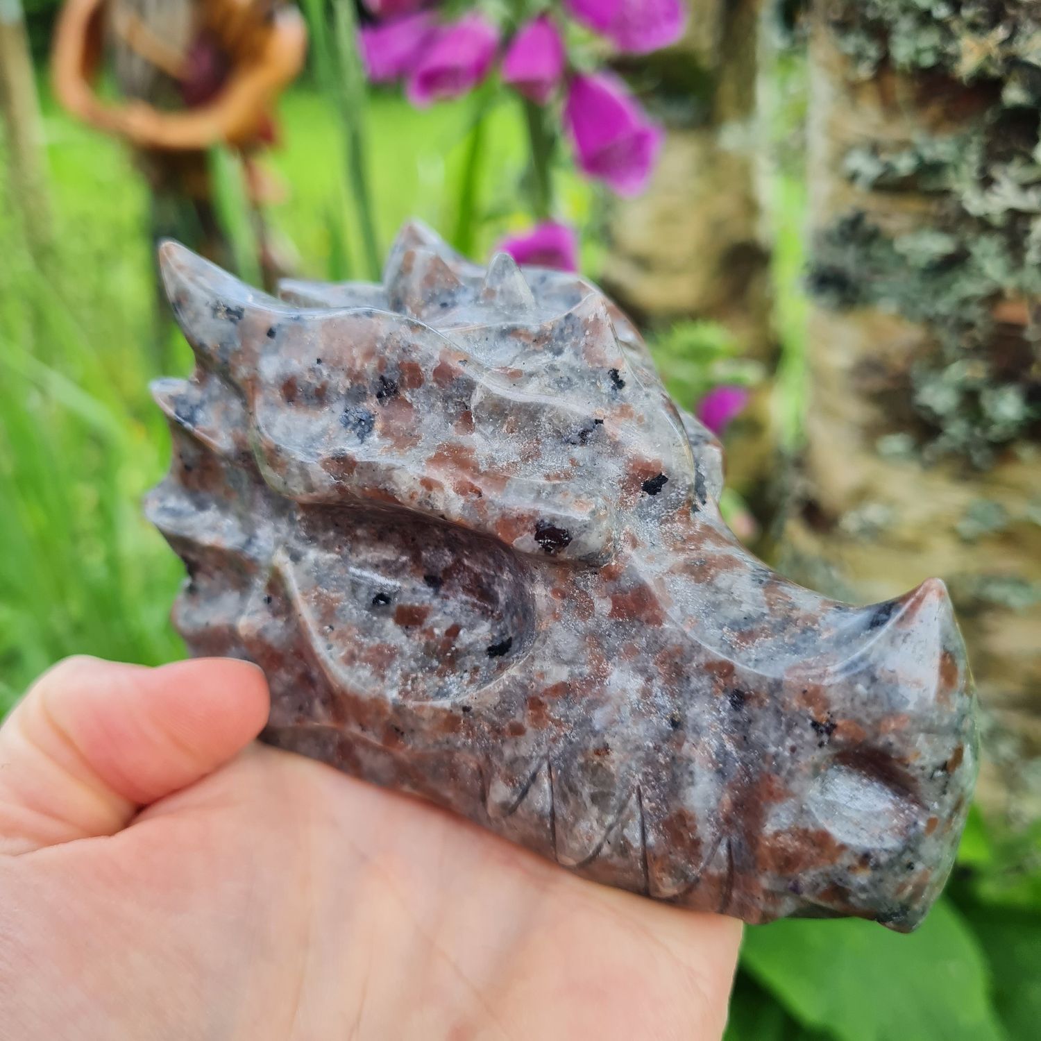 Yooperlite Dragon Skull 4&quot;