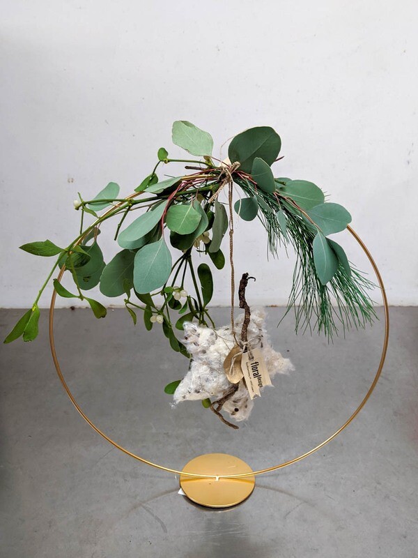 Reif zum Stellen mit Eukalyptus und Stern