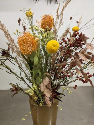 Trockenblumenstrauss mit Leucoblüte