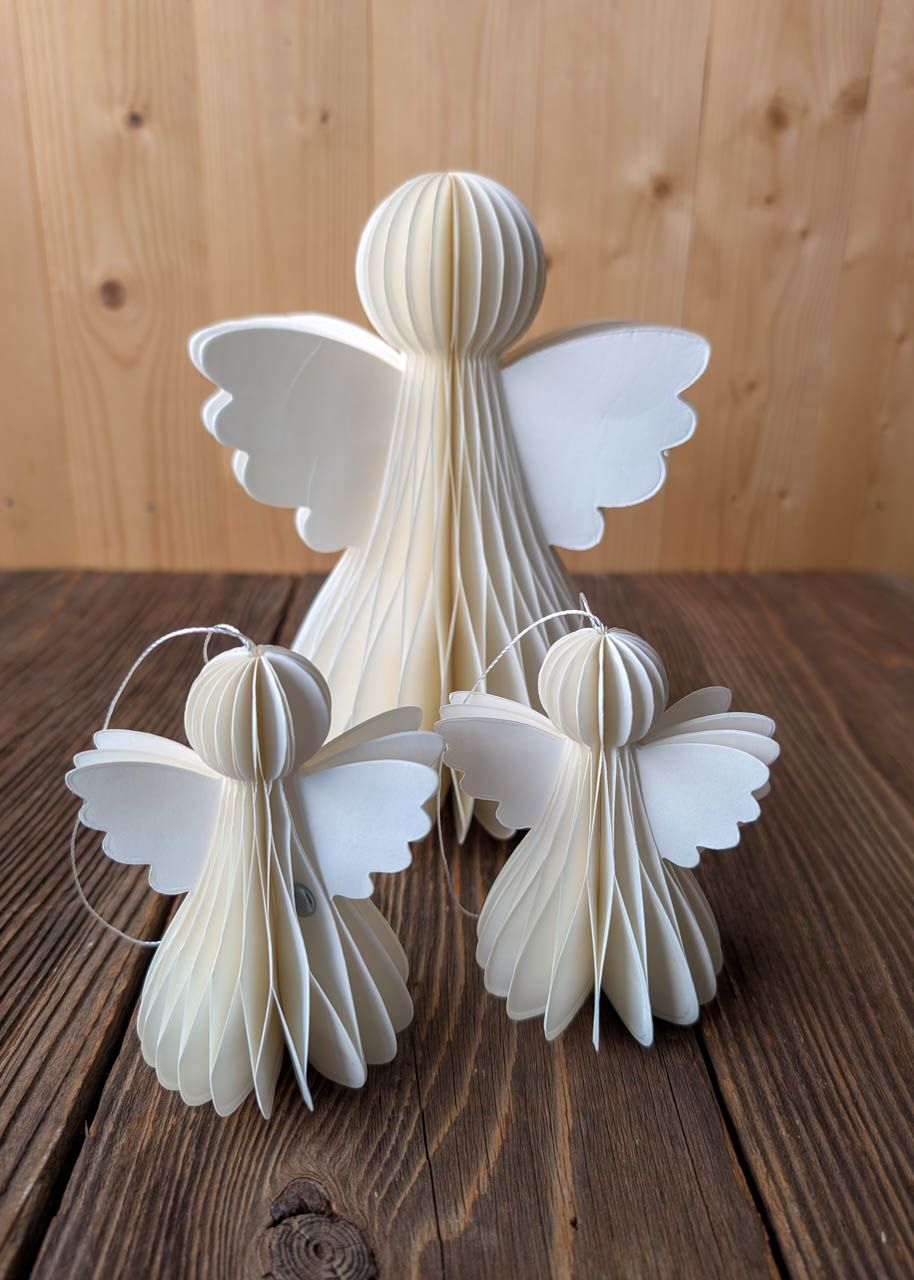 Engel aus Papier
