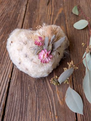 Herz mit Asclepiensamen