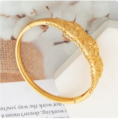 African Dubai Ladies Bohemia Design Hand Bracelet