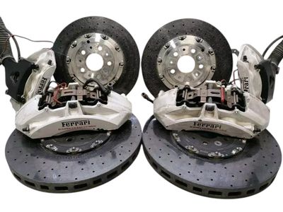 274334 спирачки комплект керамични 70002035 Ferrari F12 Berlinetta F152