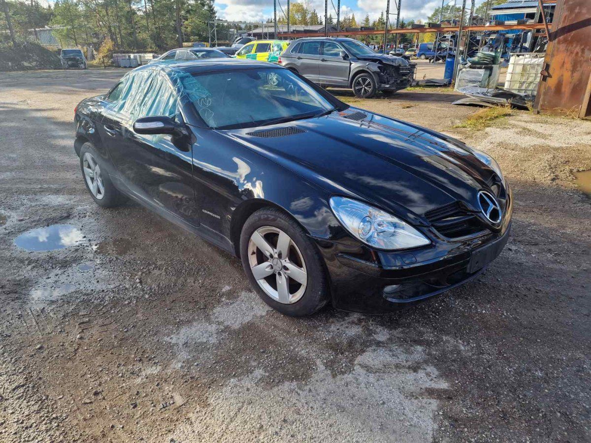 Mercedes SLK200 Kompressor 1.8 120kw 2005 RHD RWD Automatic