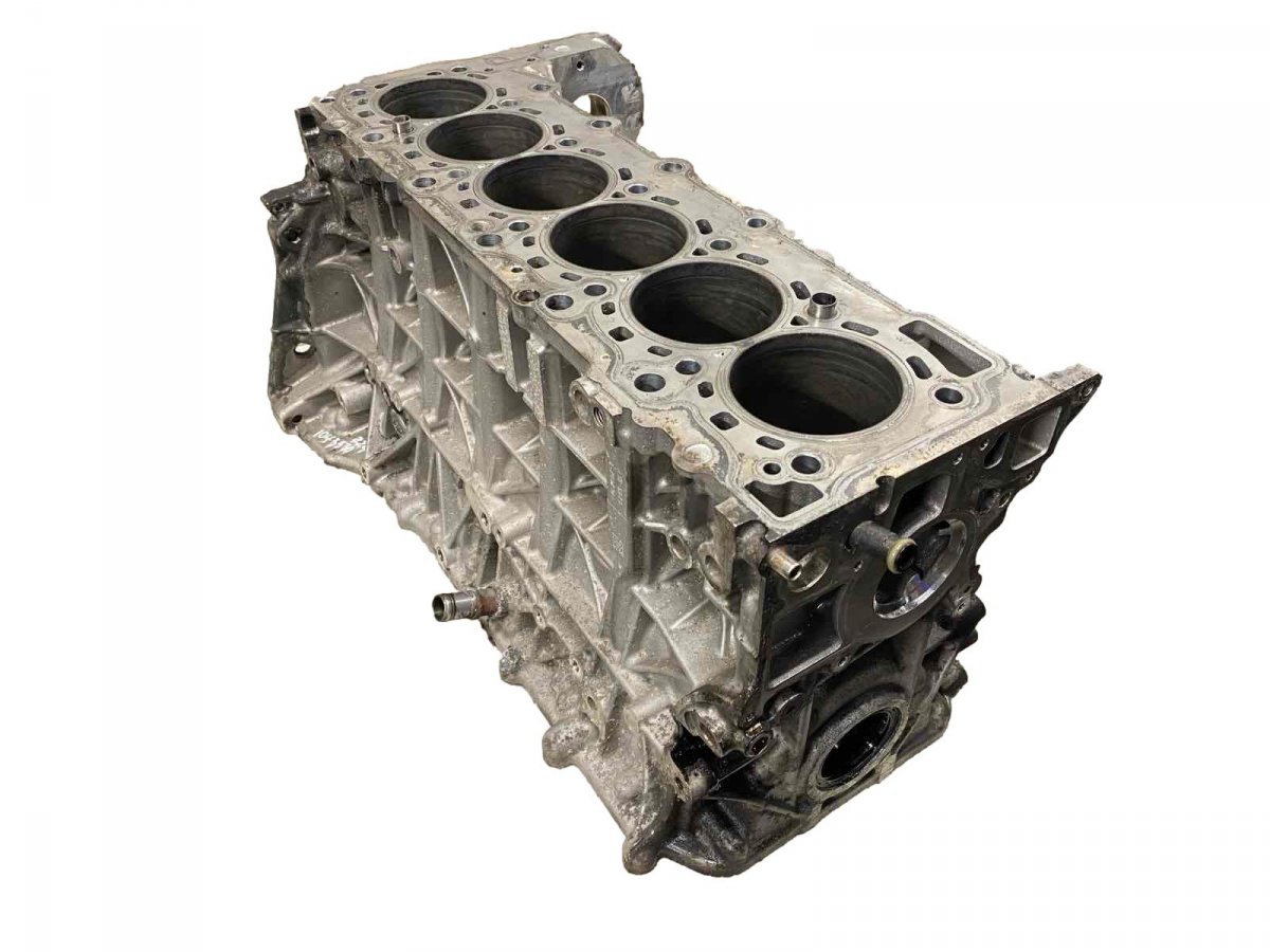 BMW X5 (E70) Engine Cylinder Block 2359836 N57D30A Engine Cylinder Block BMW X5 (E...