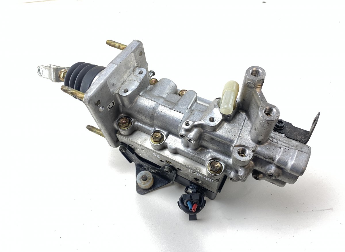 Lexus SC 4705024070 ABS hydraulic unit / pump LEXUS SC (Z30, Z40) (2001-2010) Part codes: 4705024070, 4702524051, 4702524070,...