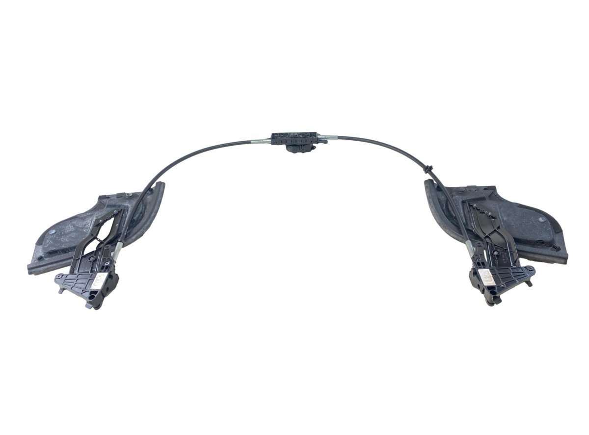 Mercedes-Benz A (W168) Parcel shelf actuator / motor 120448100 120447600 Parcel shelf actuator / mot...