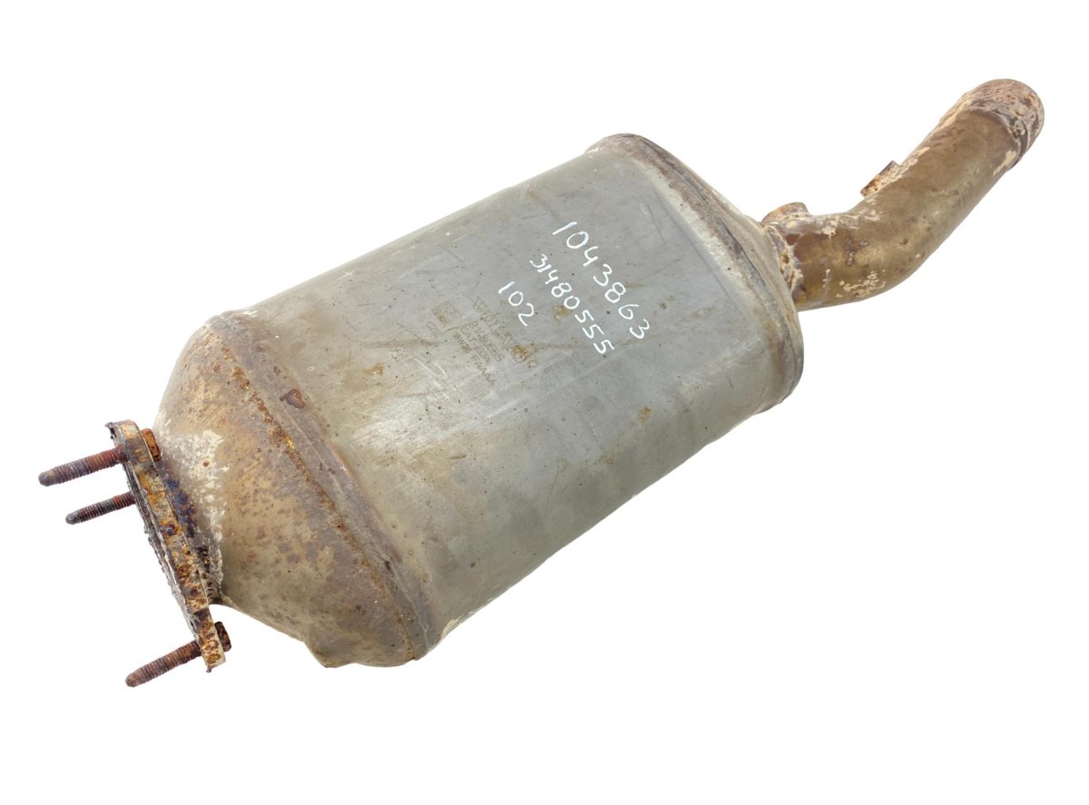 Volvo V40 36011586 Diesel Particulate Filter (DPF) VOLVO V40 (2012-2019) Part codes: 36011586, 31480933, 31480555
Genera...