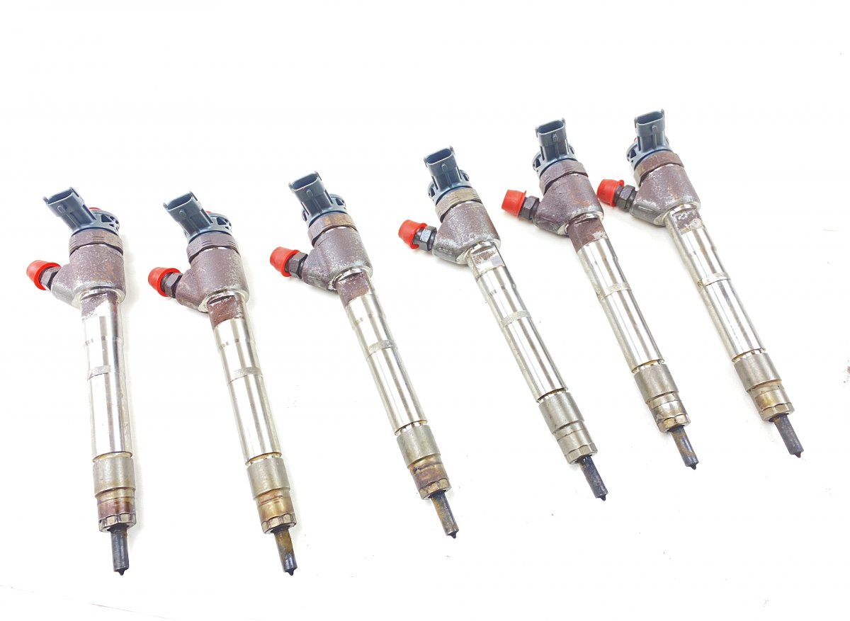 Jeep Grand Cherokee (WK) 0445110523 Fuel injector set JEEP GRAND CHEROKEE IV (WK, WK2) (2010-2021) Part codes: 445110523, 35062015F, 0445110523, 6...