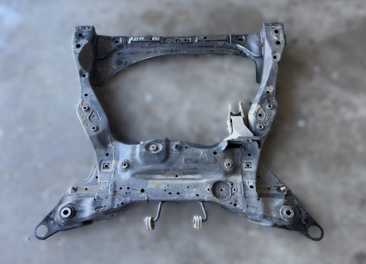 Volvo XC90 Front Axle Beam 32268633 Front Axle Beam VOLVO XC90 II (2014-)
...