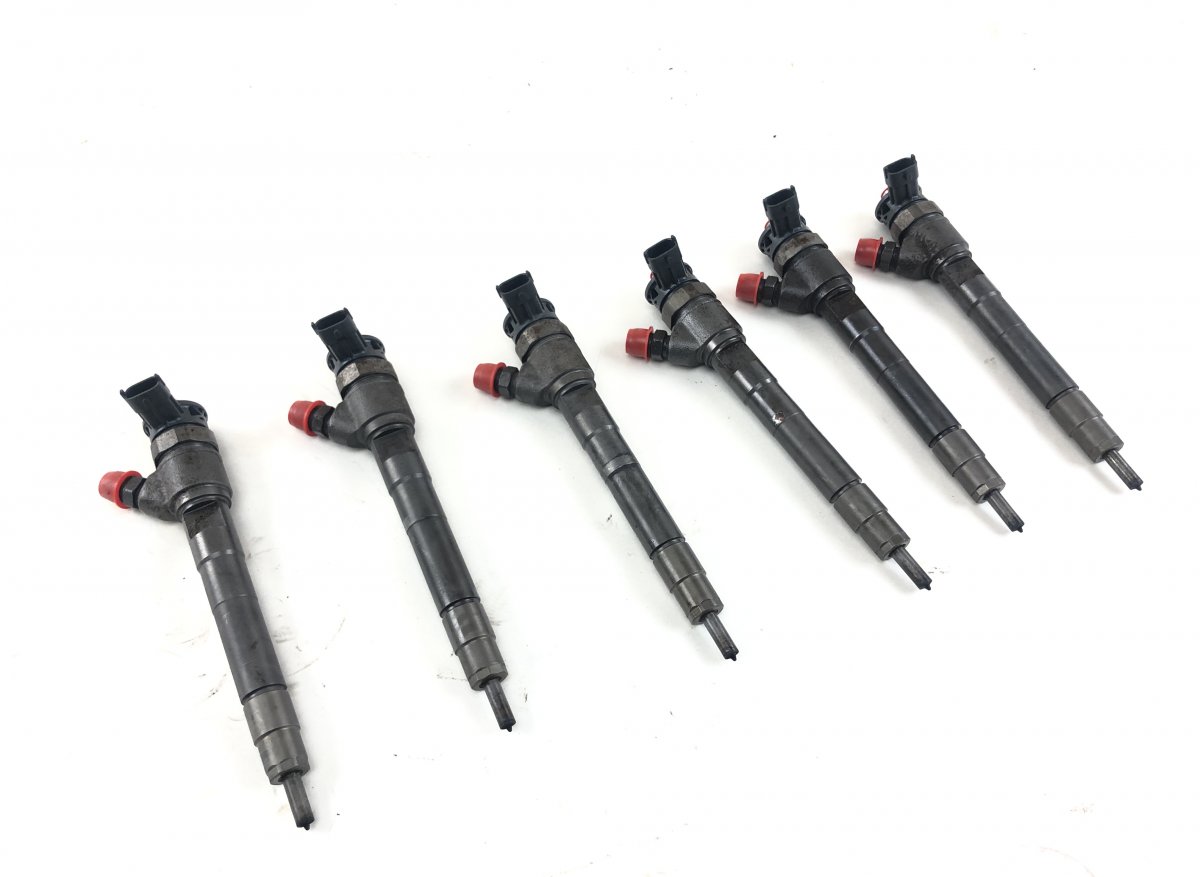Jeep Grand Cherokee (WK) 0445110430 4047025197144 0046328576 0986435214 Fuel injector set JEEP GRAND CHEROKEE IV (WK, WK2) (2010-2021) Part codes: 0445110430, 4047025197144, 00463285...