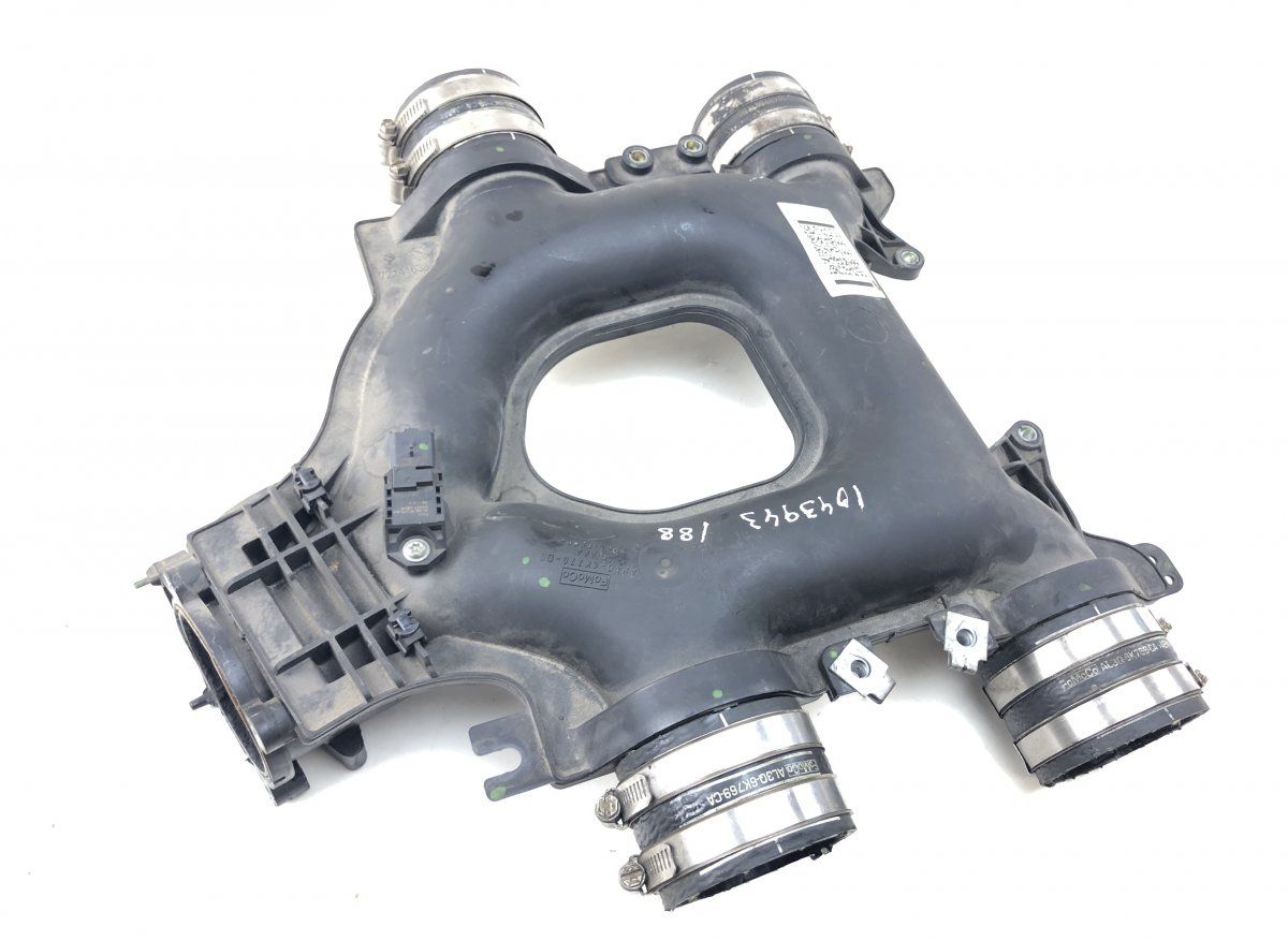 LR092851 Turbocharger air inlet Pipe LAND ROVER RANGE ROVER SPORT II (L494) (2013-2022)
