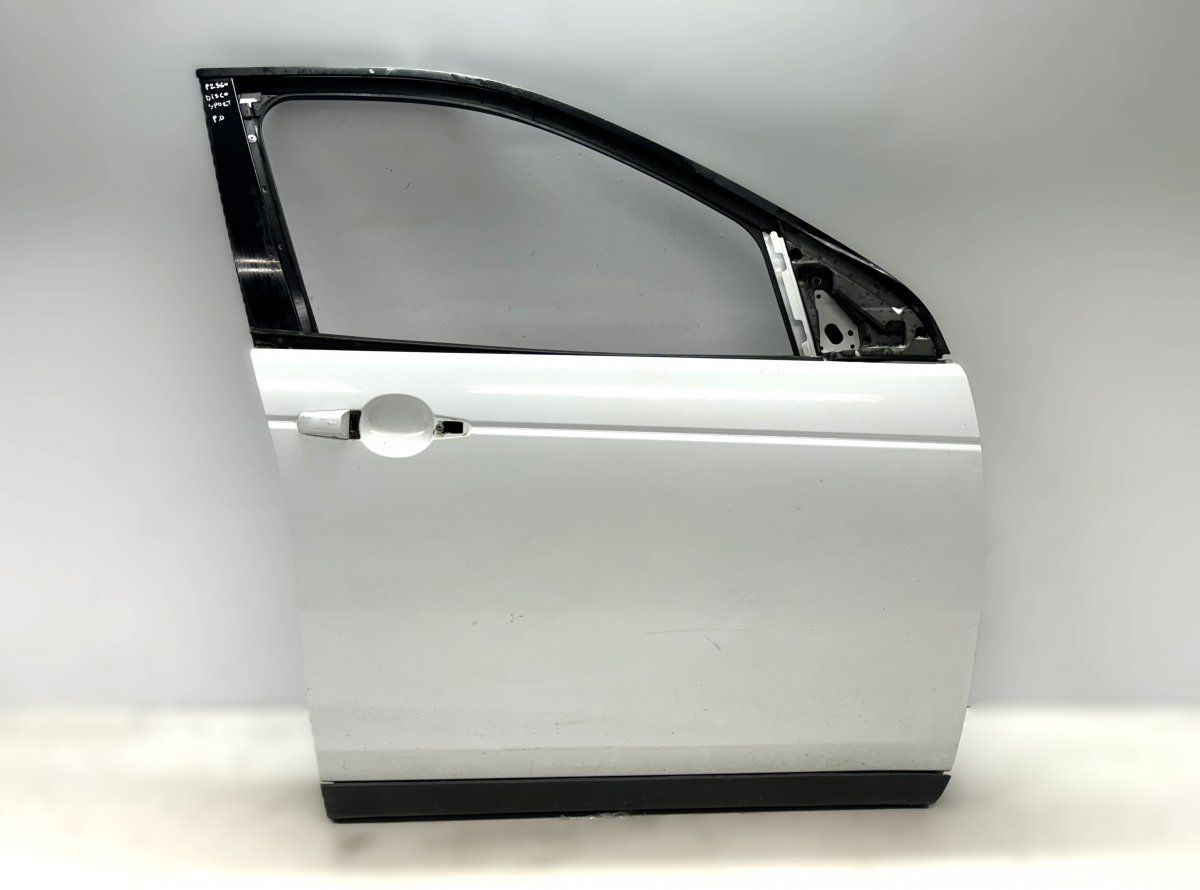 LR061282 Door Front Right LAND ROVER DISCOVERY SPORT (L550) (2014-)