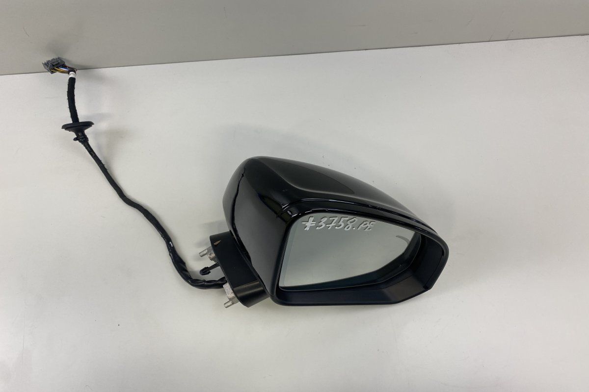 31477681 Mirror right VOLVO XC40 / EX40 / EC40 (536, 539) (2017-)