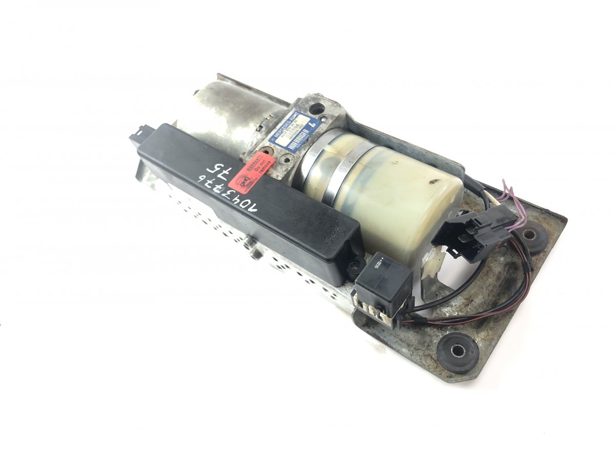 Mercedes-Benz A (W168) Convertible Top motor HB70058-002 HB70058002 Convertible Top motor ME...