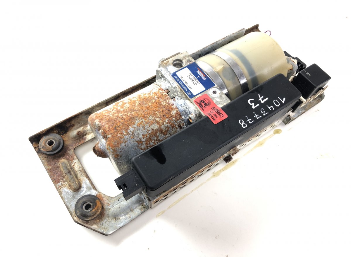 Mercedes-Benz A (W168) Convertible Top motor HB70058-002 HB70058002 Convertible Top motor ME...