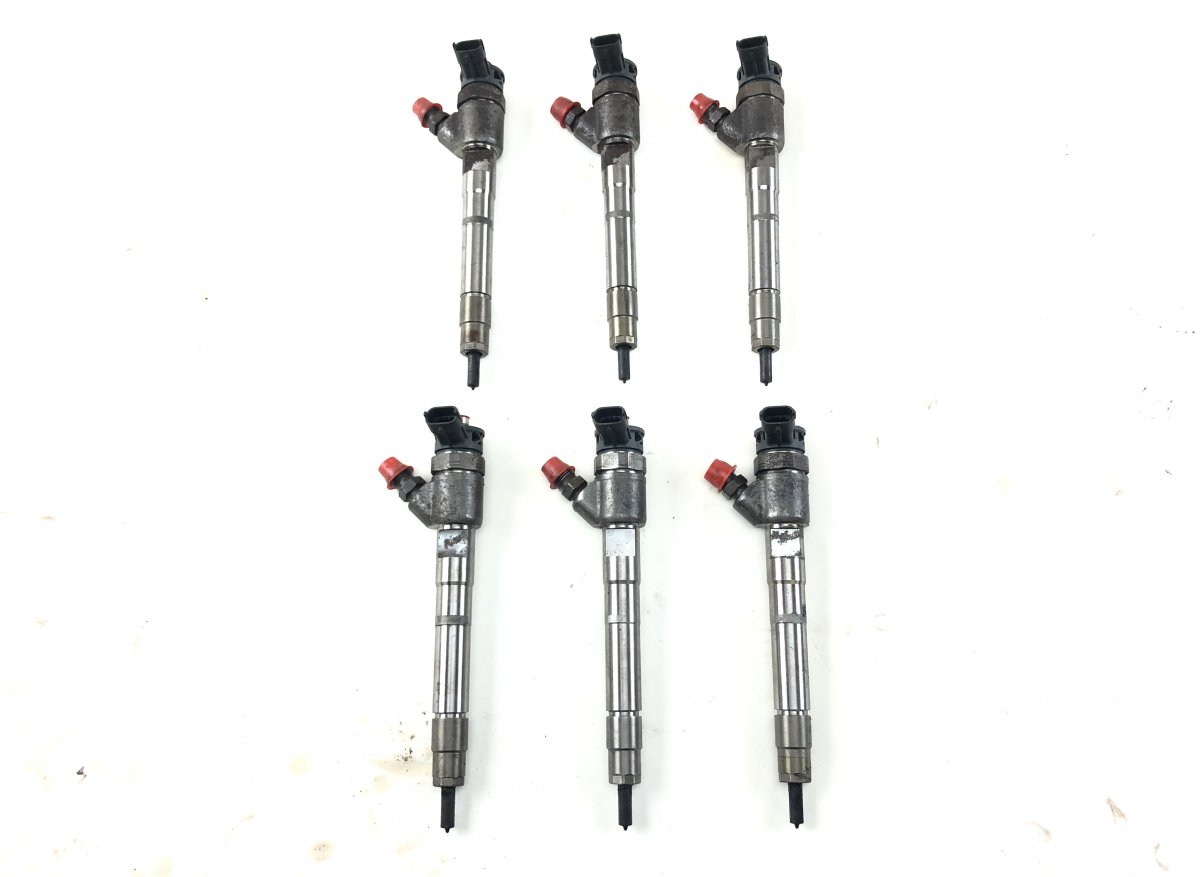 Jeep Grand Cherokee (WK) Fuel injector set 0445110523 Fuel injector set JEEP GRAND CHEROKE...