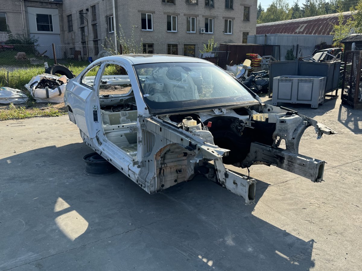 BMW 3 (E90 / E91 / E92 / E93) Body Body BMW 3 (E90, E91, E92, E93) (2005-2011)

Ge...