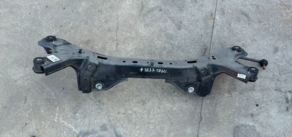 Hyundai Nexo Tagasilla ristitala 52RFE0109 Rear axle Beam HYUNDAI NEXO (FE) (201...