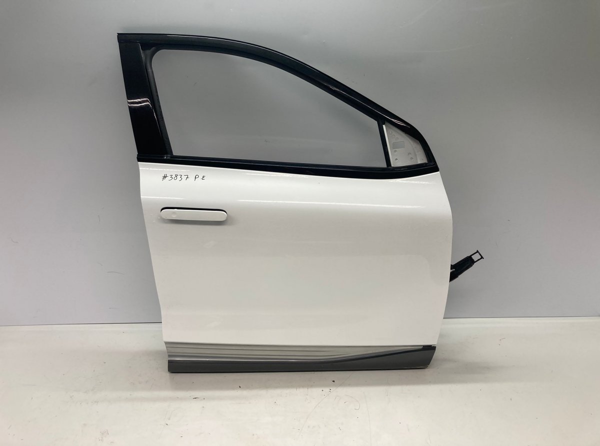 Hyundai Nexo 76004M5001 Door Front Right HYUNDAI NEXO (FE) (2018-) Part codes: 76004M5001
Generation: NEXO (FE) (2...