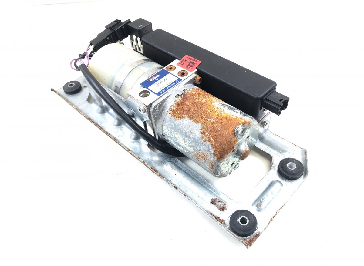 Mercedes-Benz A (W168) Convertible Top motor HB70058-002 HB70058002 Convertible Top motor ME...
