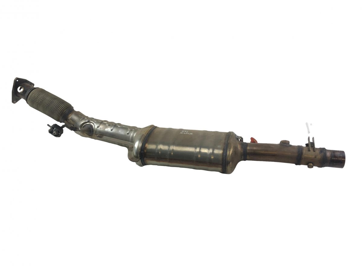 Land Rover Discovery Diesel Particulate Filter (DPF) LR139765 Diesel Particulate Filter (DPF) LAND R...