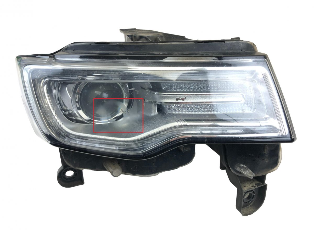 Jeep Grand Cherokee (WK) headlight right 68144704AF Headlight right JEEP GRAND CHEROKEE ...