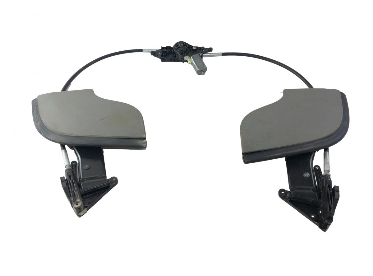 Mercedes-Benz A (W168) Parcel shelf actuator / motor 120448100 120447600 Parcel shelf actuator / mot...