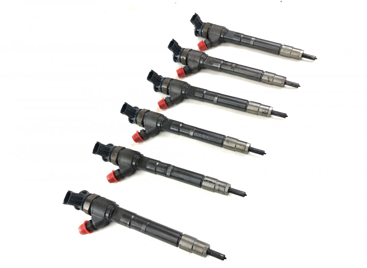 Jeep Grand Cherokee (WK) Fuel injector set 0445110430 4047025197144 0046328576 0986435214 ...
