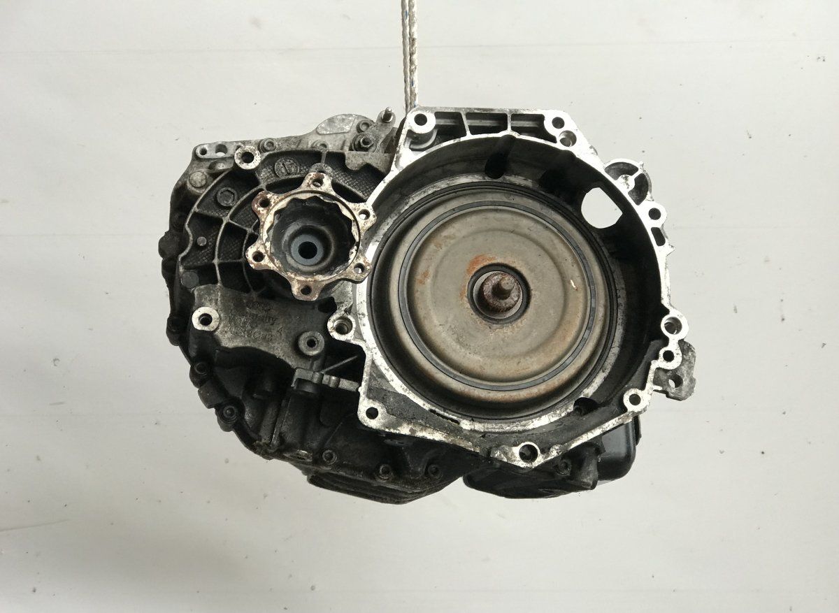 KND 02E301103 KND181207 1409580657 Gearbox VW CADDY III (2K) (2004-2015)