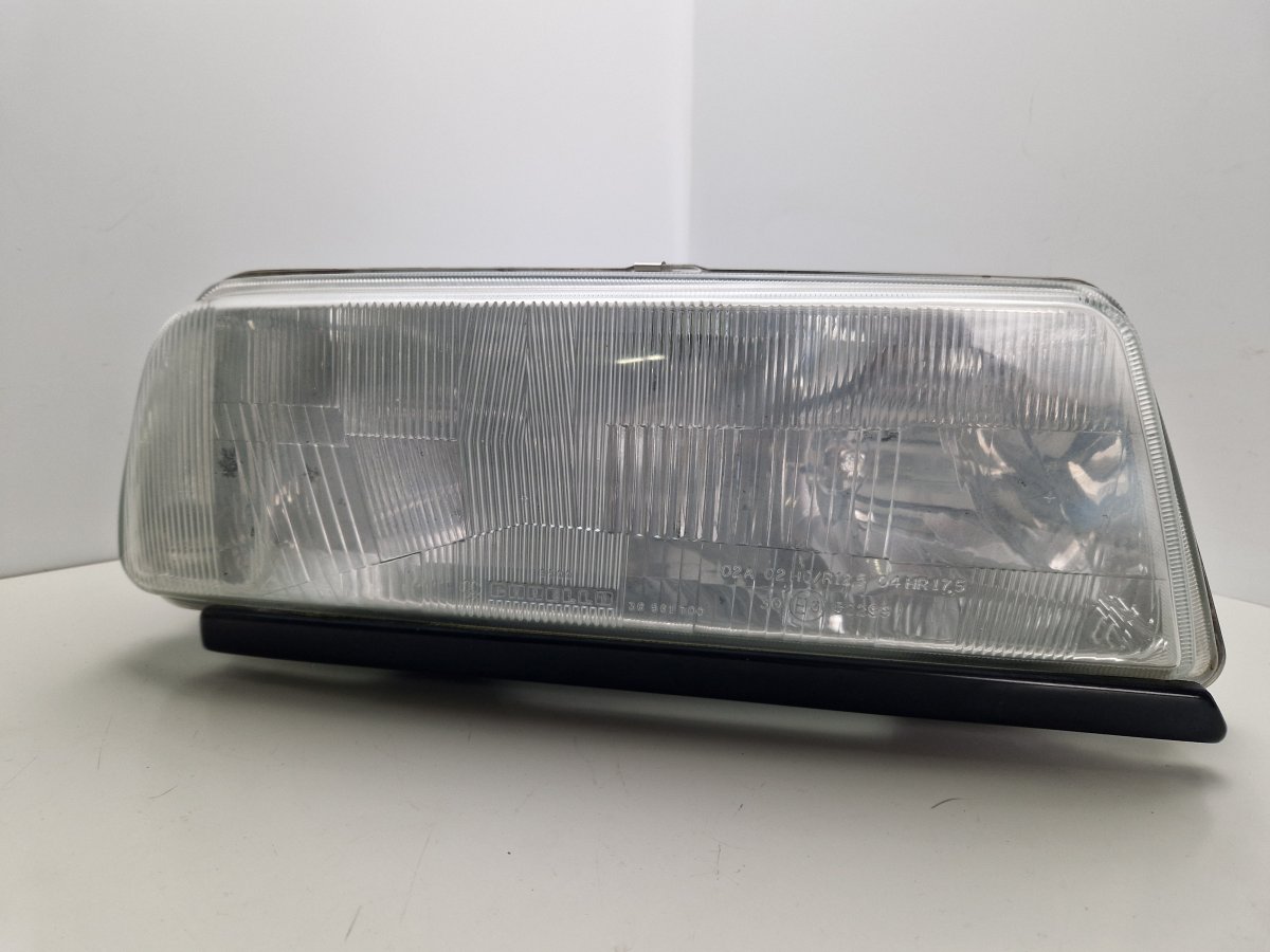 Maserati Quattroporte передняя фара (правая) 36561700 35130692 90413185 373100100 373115100 ...