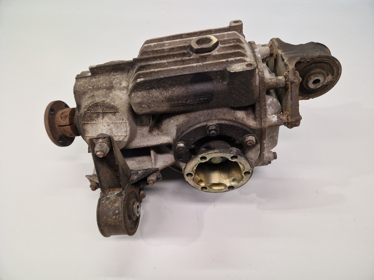 Maserati Quattroporte Rear axle differential 376290005 Rear axle differential MASERATI QUATT...